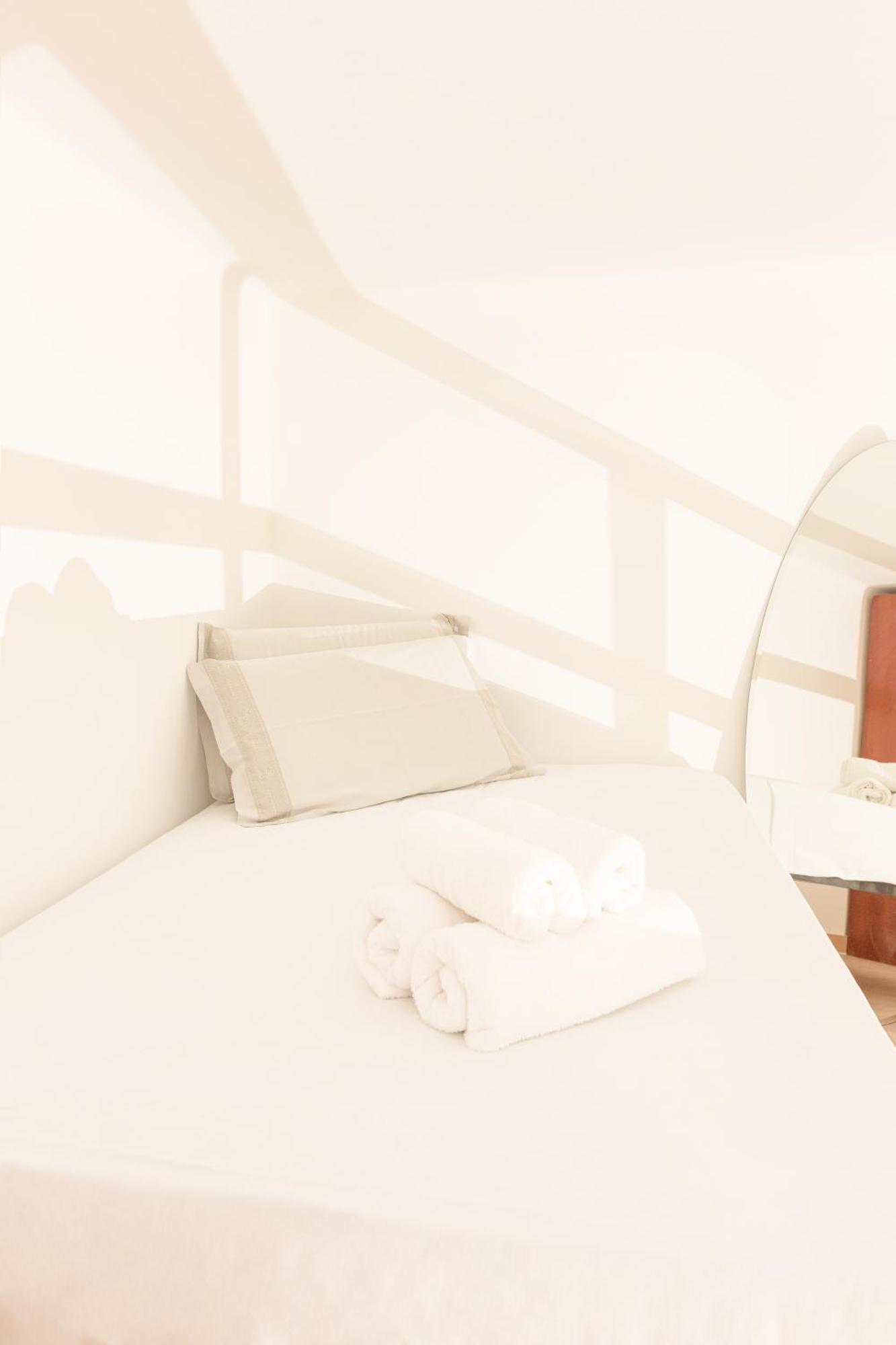 Cream Little Apartment - M1 - City Center Milão Exterior foto